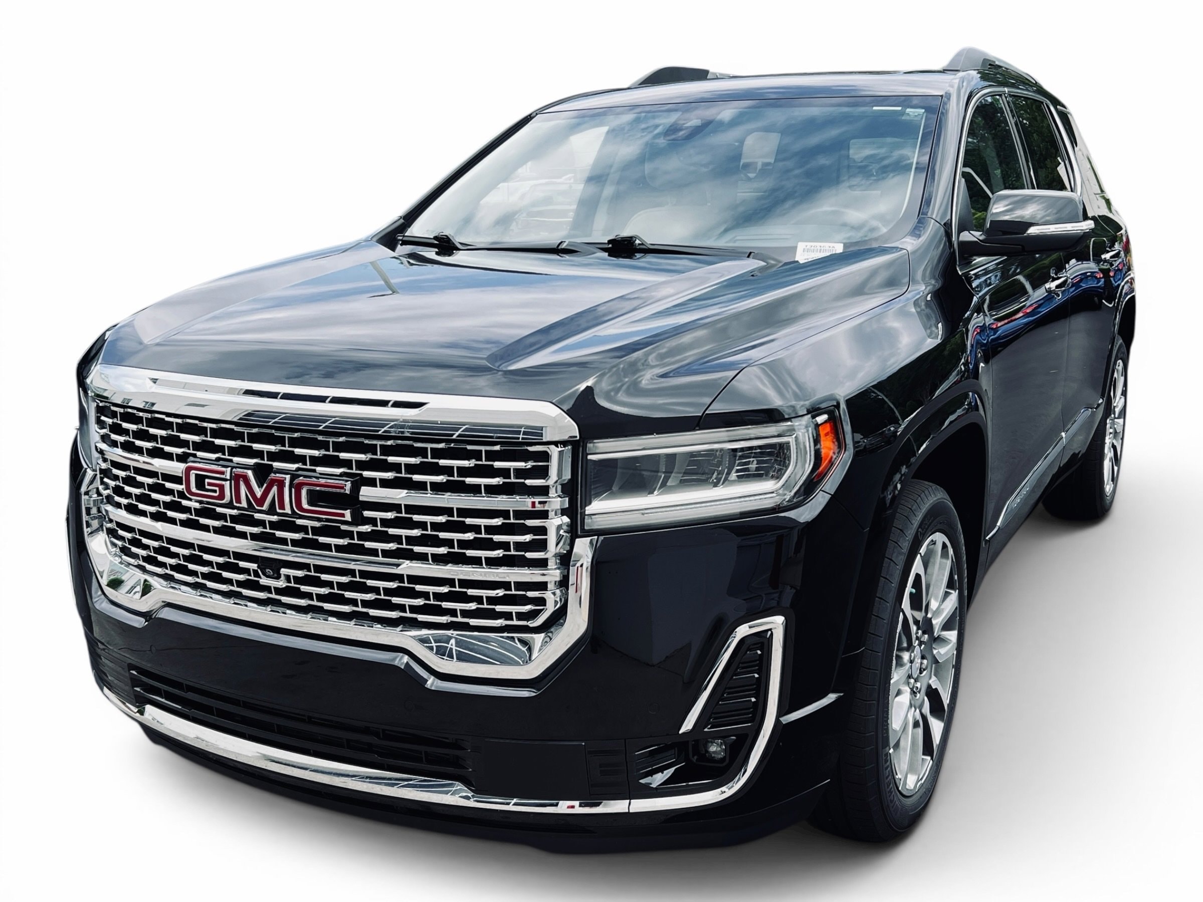 2023 GMC Acadia Denali photo 2