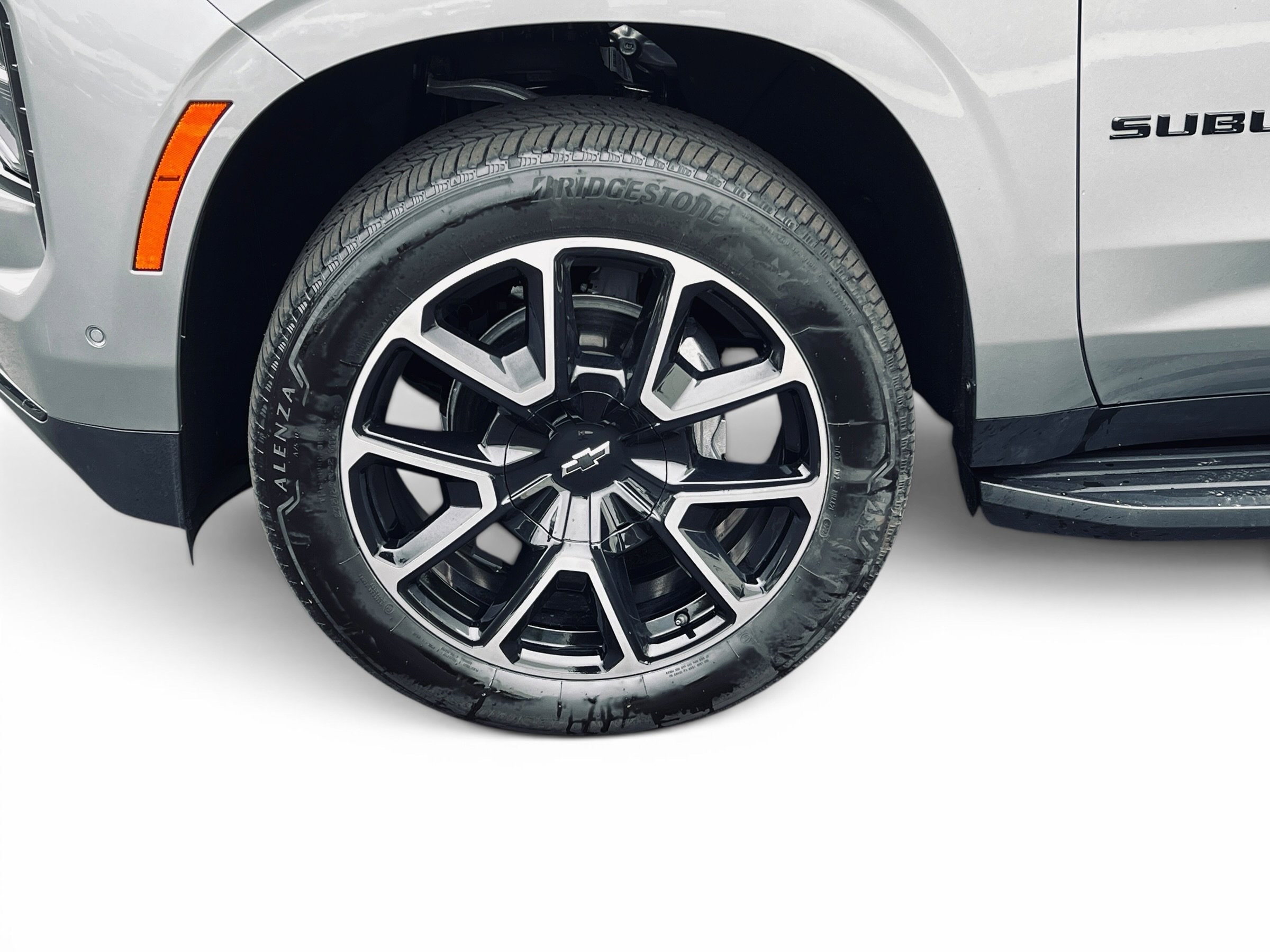 2025 Chevrolet Suburban RST photo 3