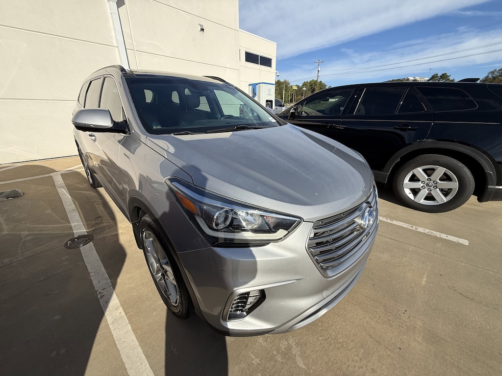 Used 2018 Hyundai Santa Fe SE Ultimate SUV