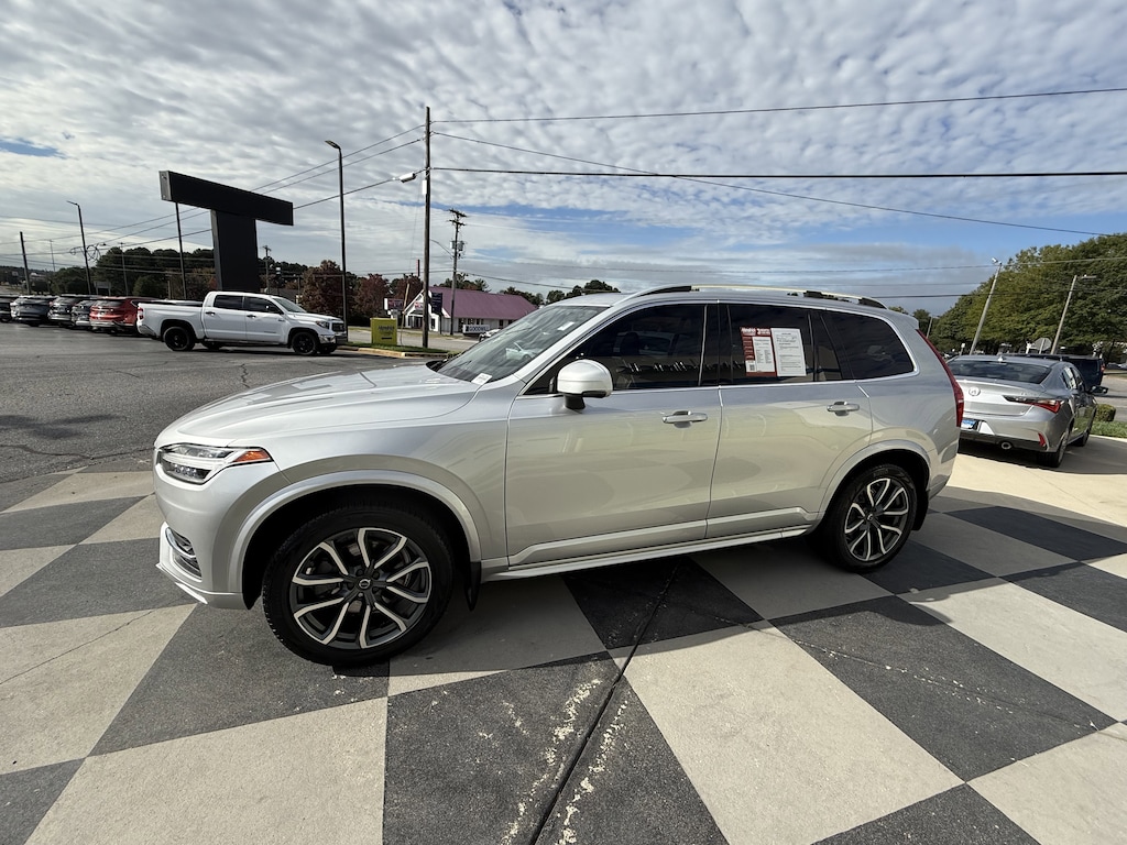 Used 2019 Volvo XC90 T6 Momentum SUV
