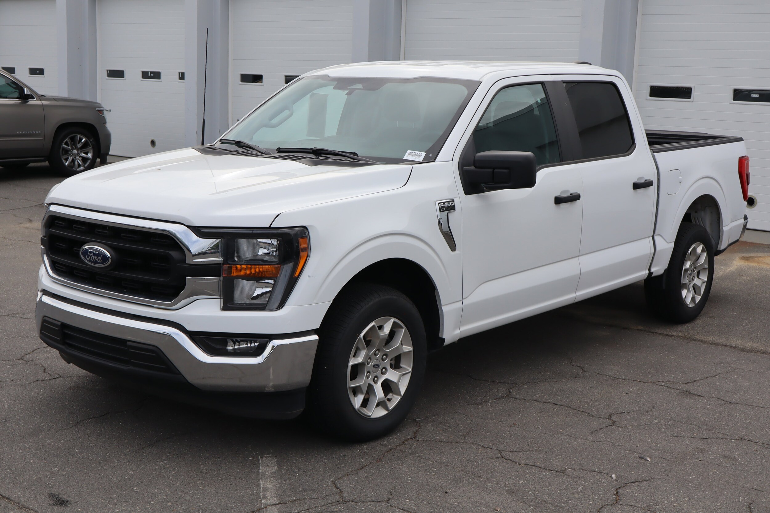 2023 Ford F-150 XLT photo 3