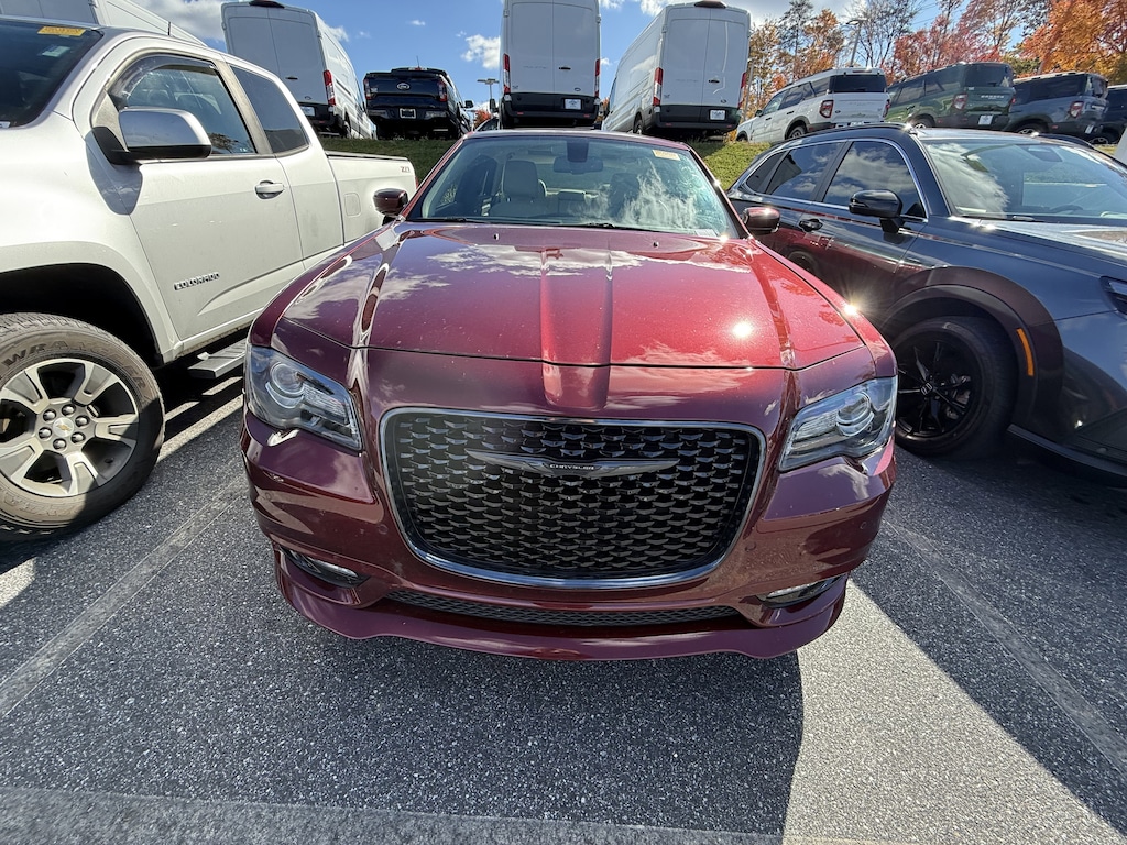Used 2023 Chrysler 300 Touring L Sedan