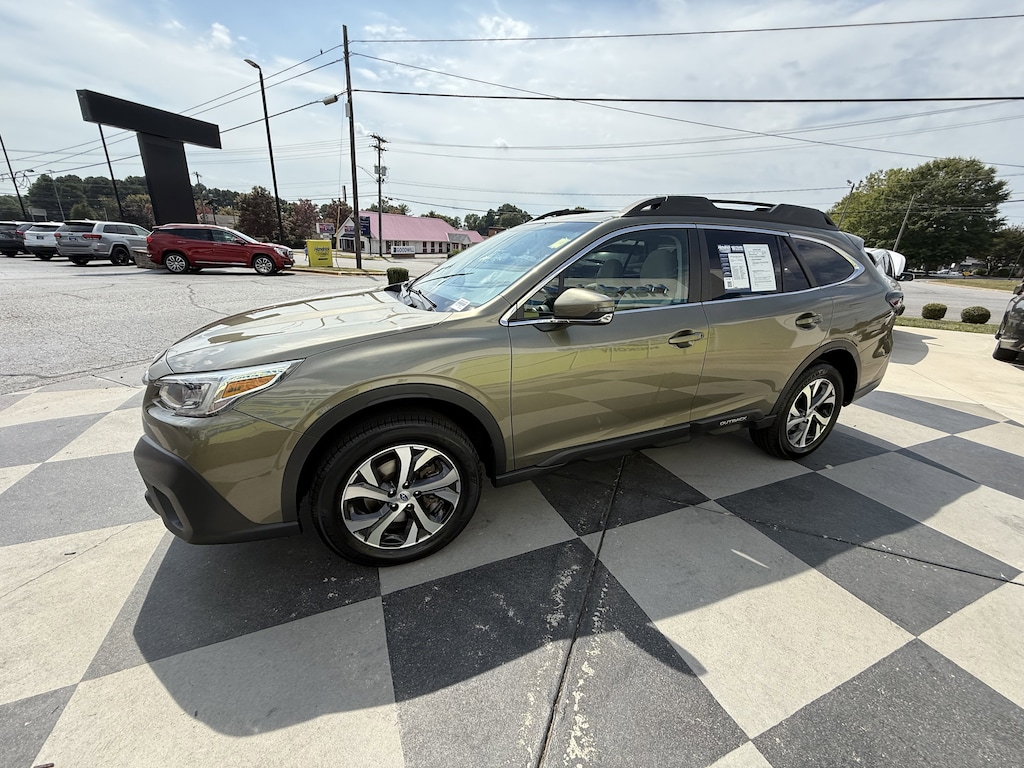 Used 2022 Subaru Outback Limited SUV
