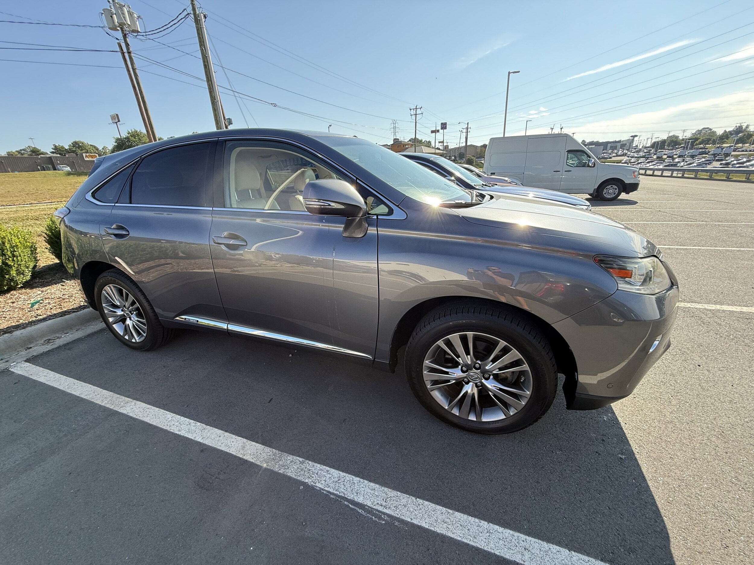 2013 Lexus RX 450h photo 2