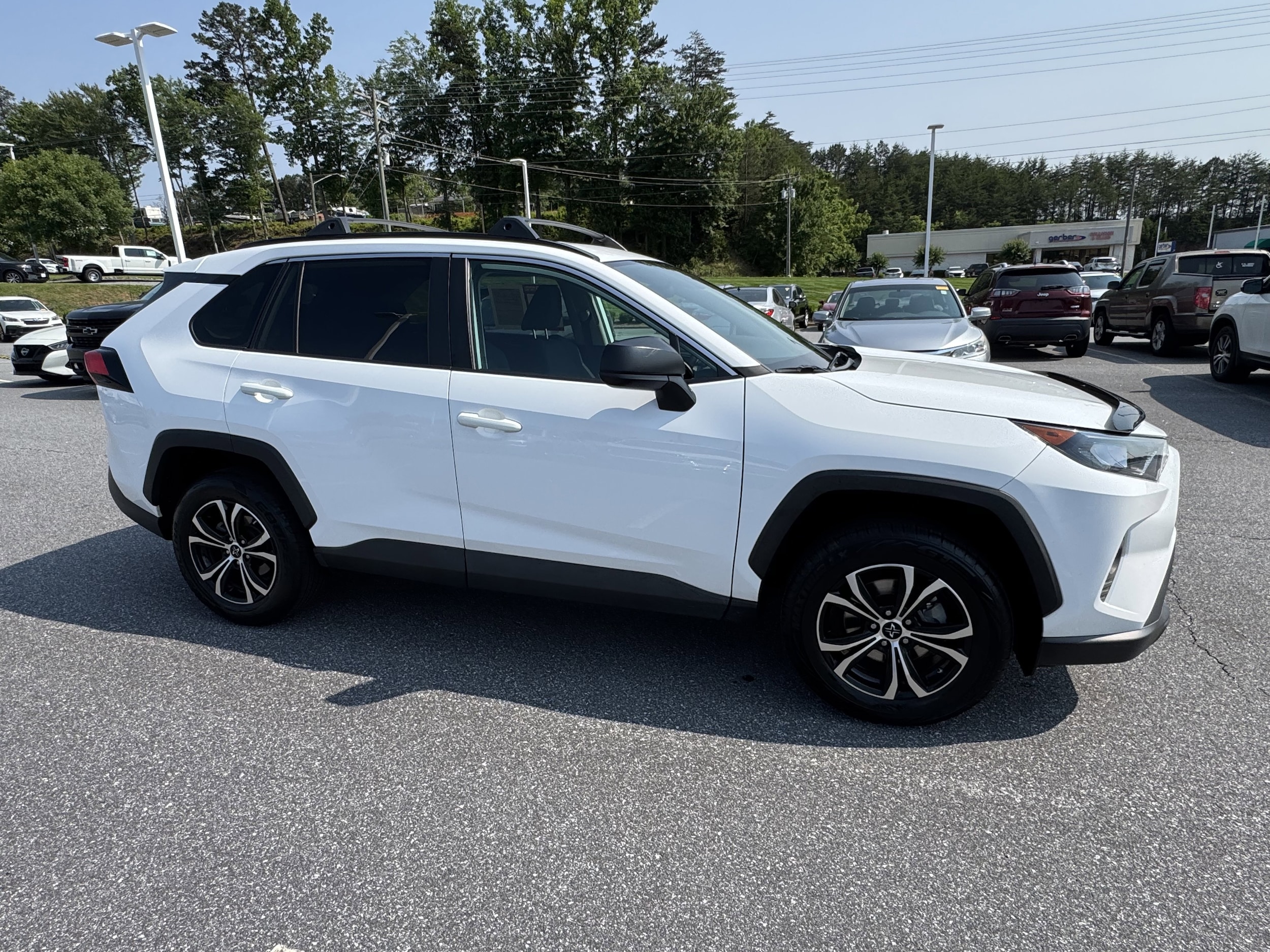 Used 2020 Toyota RAV4 LE with VIN 2T3H1RFV8LC074825 for sale in Hickory, NC