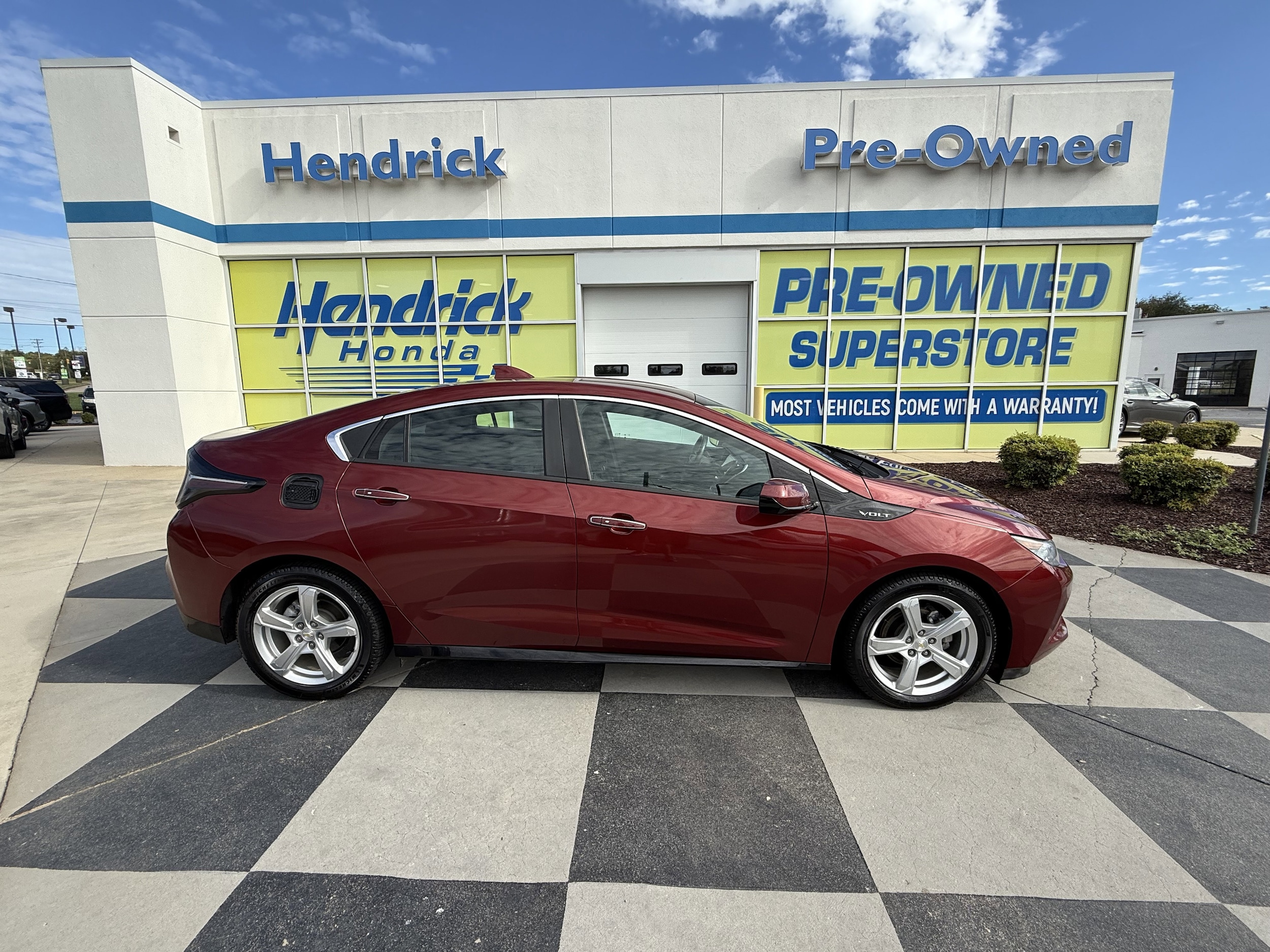 Used 2017 Chevrolet Volt LT with VIN 1G1RA6S57HU158168 for sale in Hickory, NC