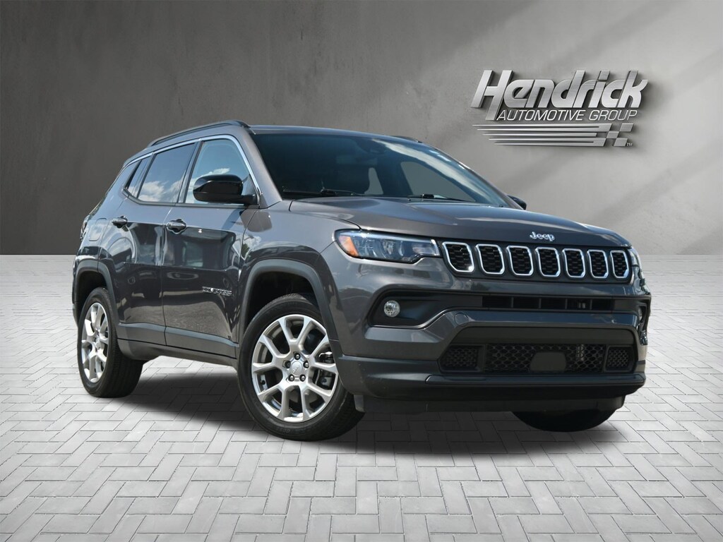 Used 2024 Jeep Compass Latitude Lux SUV