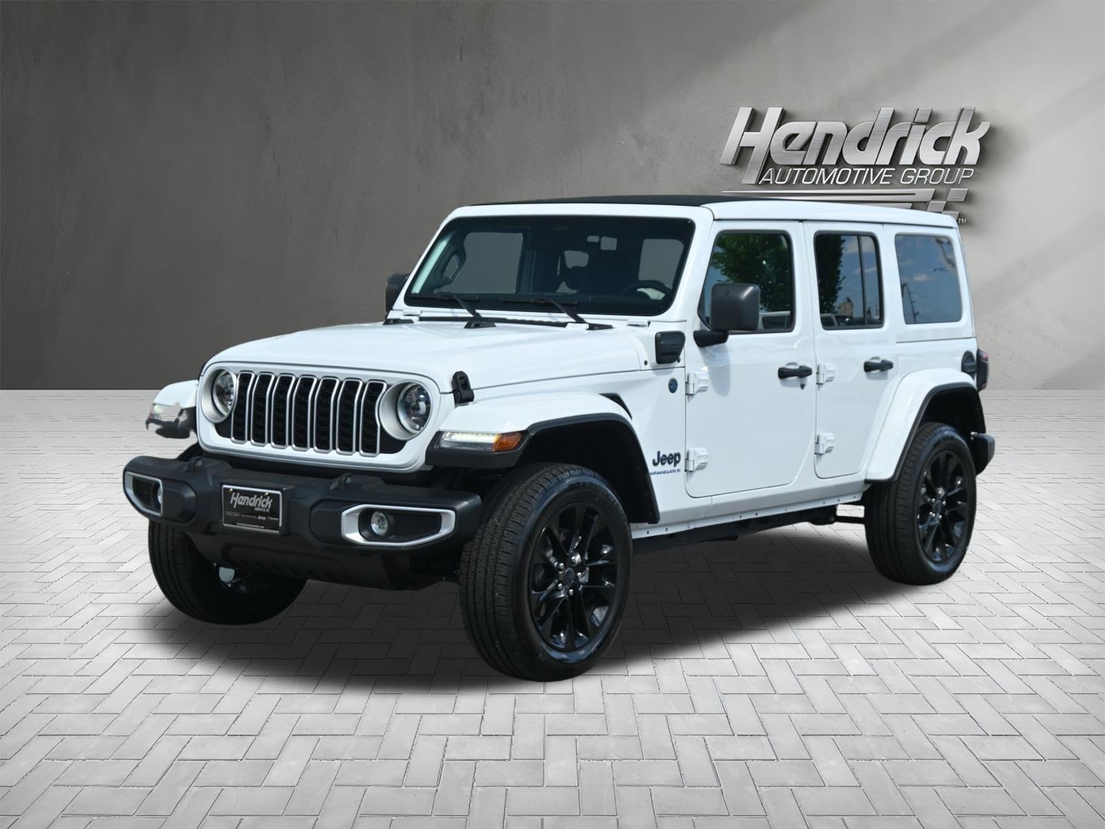 2025 Jeep Wrangler 4xe Sahara photo 4