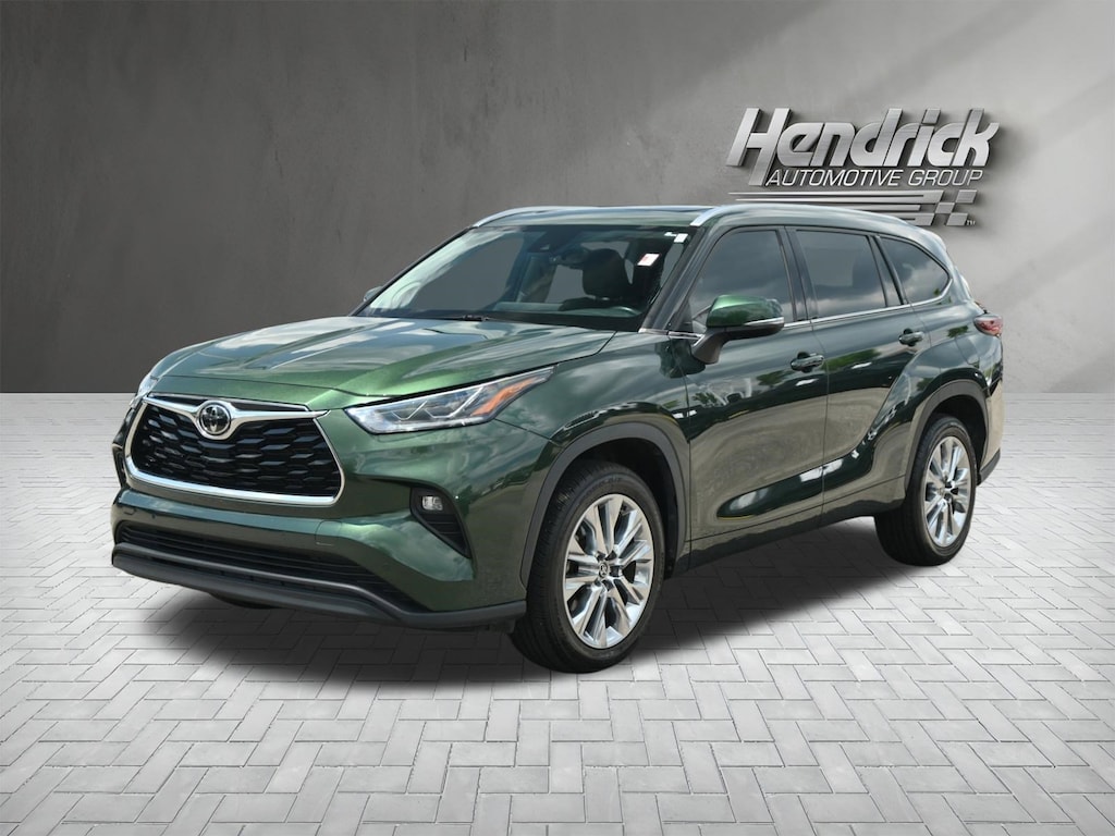 Used 2023 Toyota Highlander Limited SUV