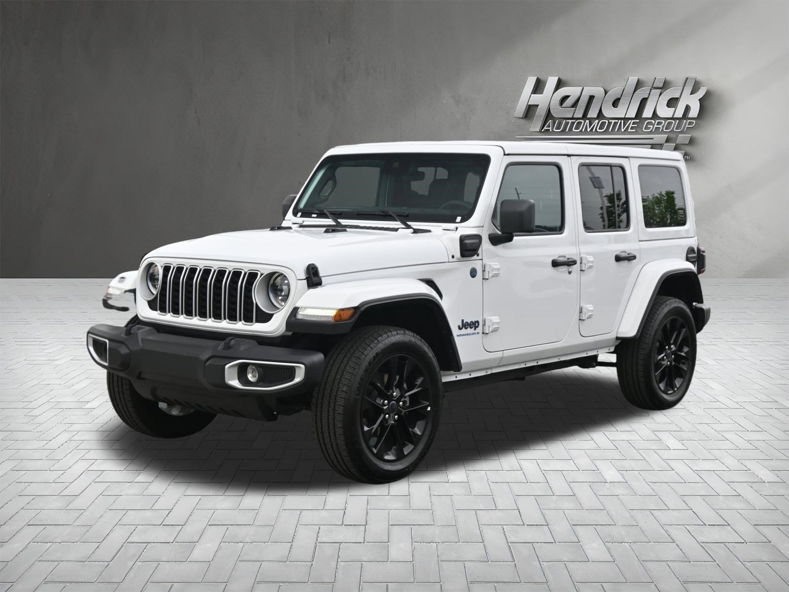 2025 Jeep Wrangler 4xe Sahara photo 6