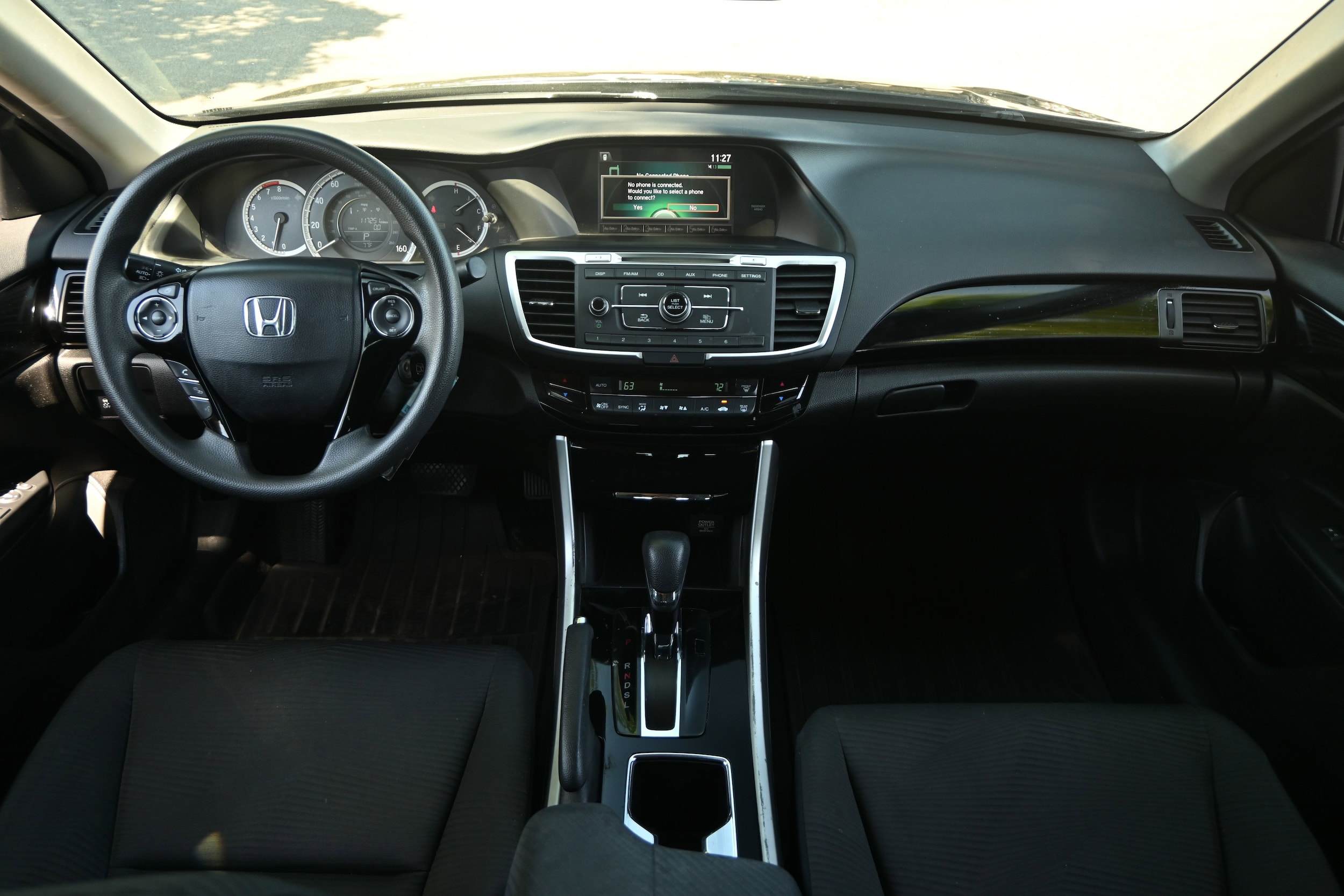 2017 Honda Accord LX photo 2