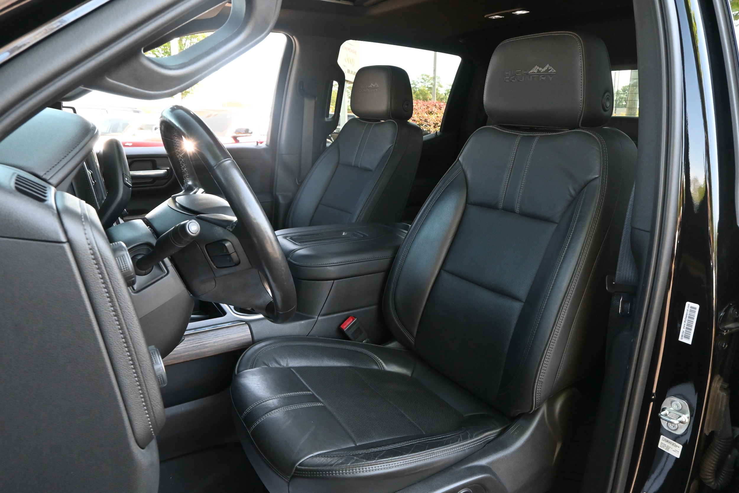 2020 Chevrolet Silverado 1500 High Country photo 5