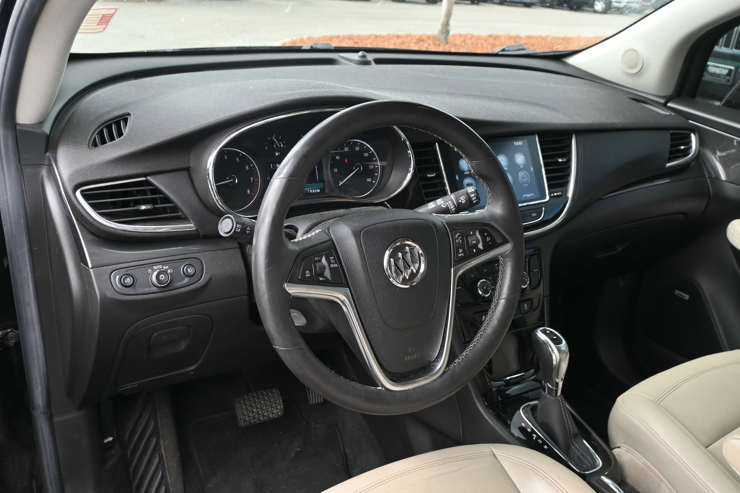 2017 Buick Encore Essence photo 3