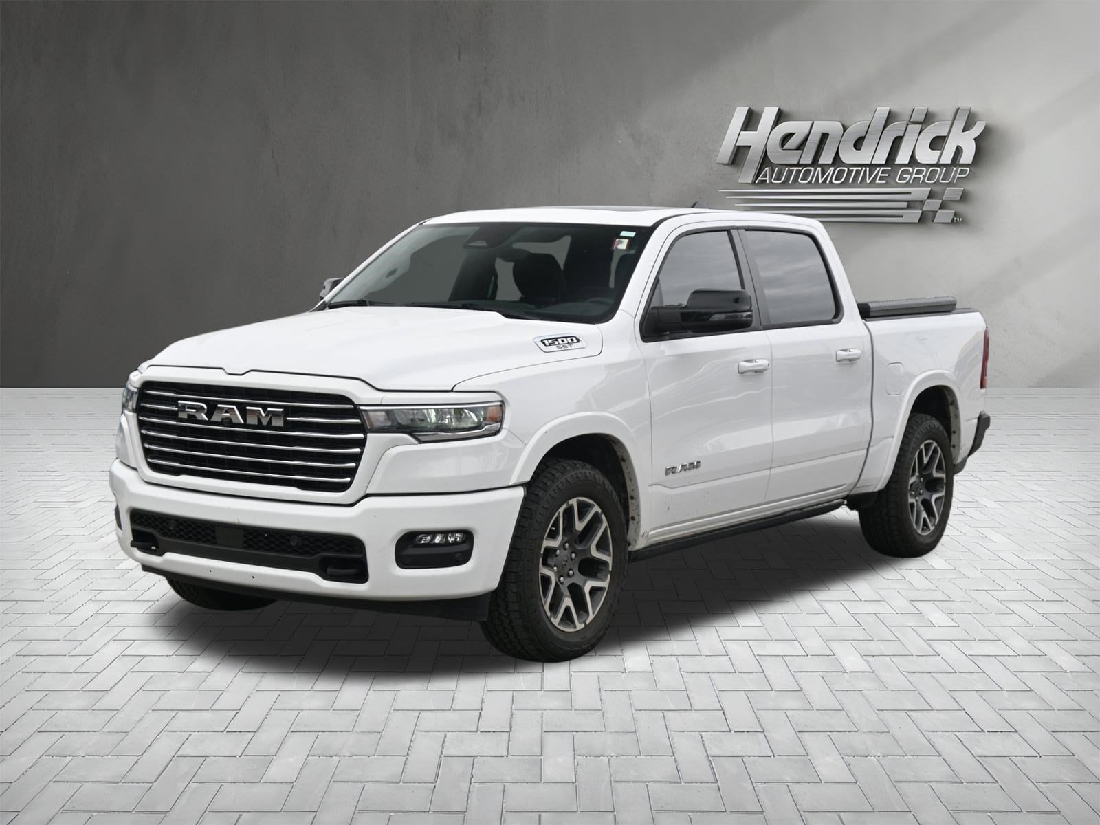 2025 Ram 1500 Laramie photo 4