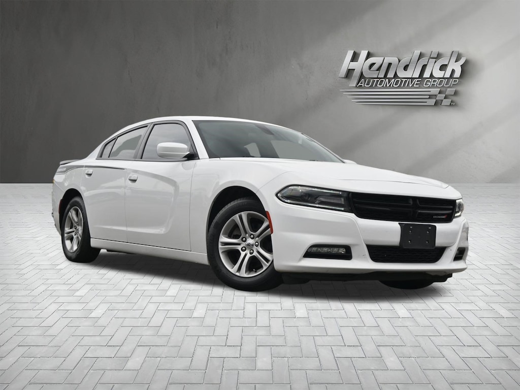 Used 2019 Dodge Charger SXT Sedan