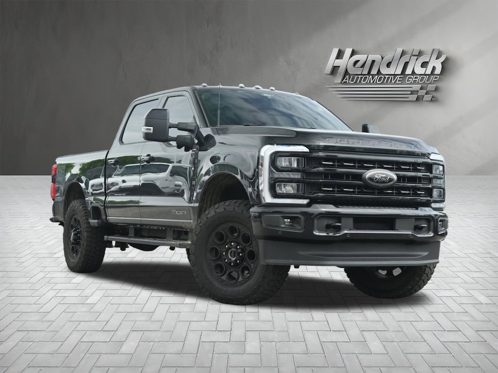 Used 2024 Ford Super Duty F-350 SRW LARIAT Pickup