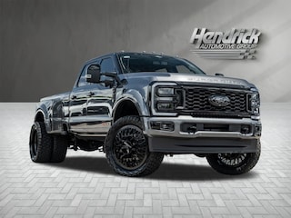 2025 Ford Super Duty F-450 DRW Platinum Pickup