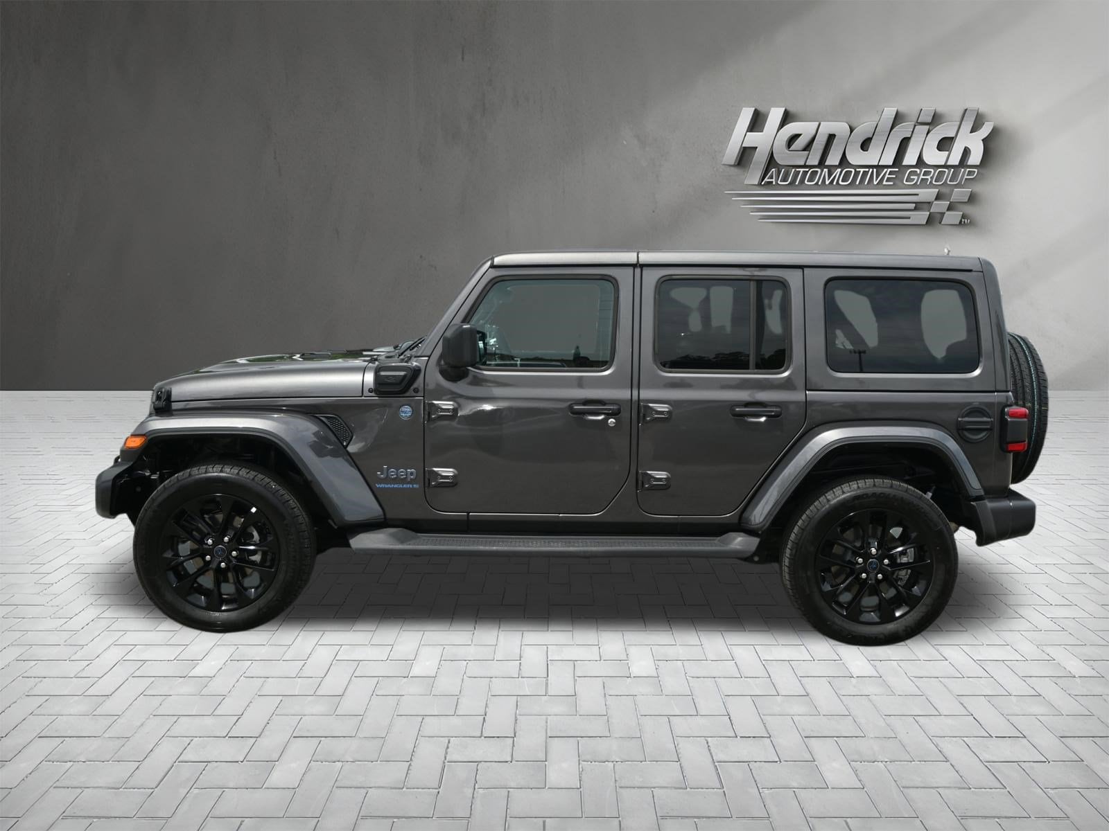 2025 Jeep Wrangler 4xe Sahara photo 5
