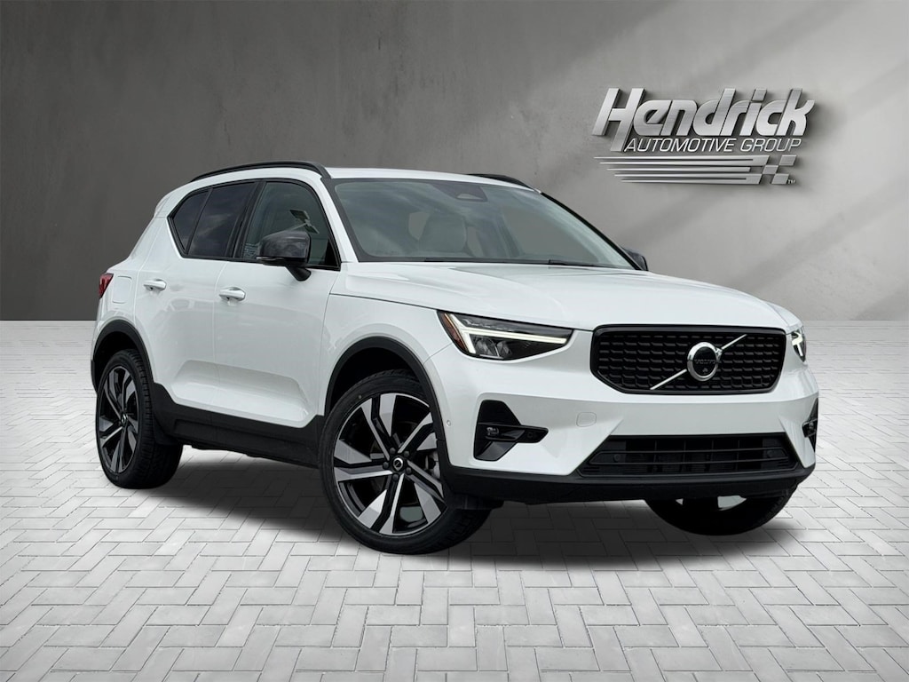 Used 2023 Volvo XC40 Plus Dark Theme SUV