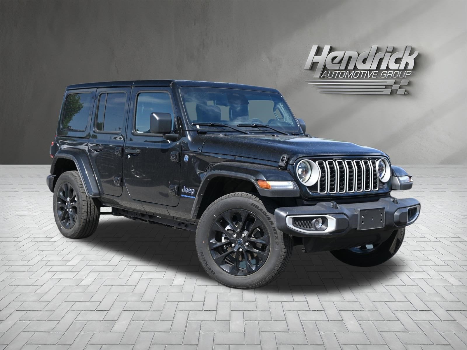 2025 Jeep Wrangler 4xe Sahara photo 2