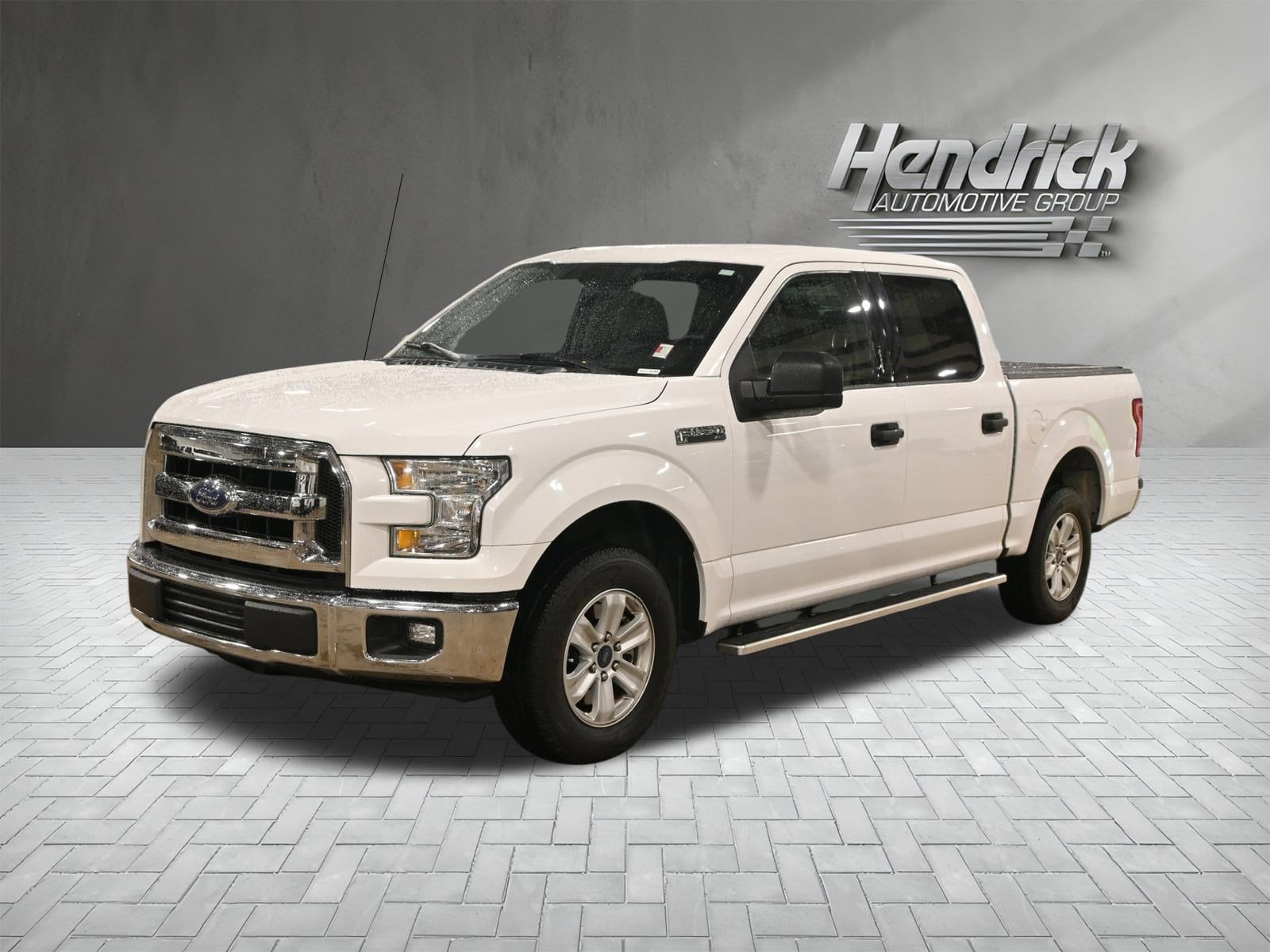 2017 Ford F-150 XLT photo 4