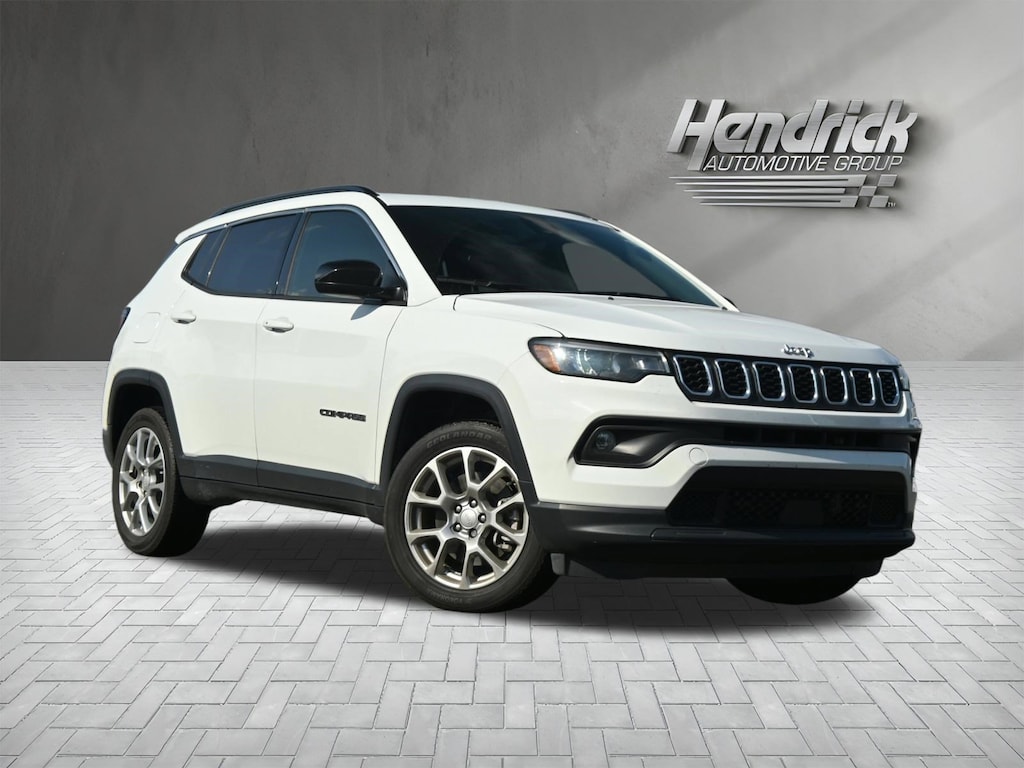 Used 2024 Jeep Compass Latitude Lux SUV