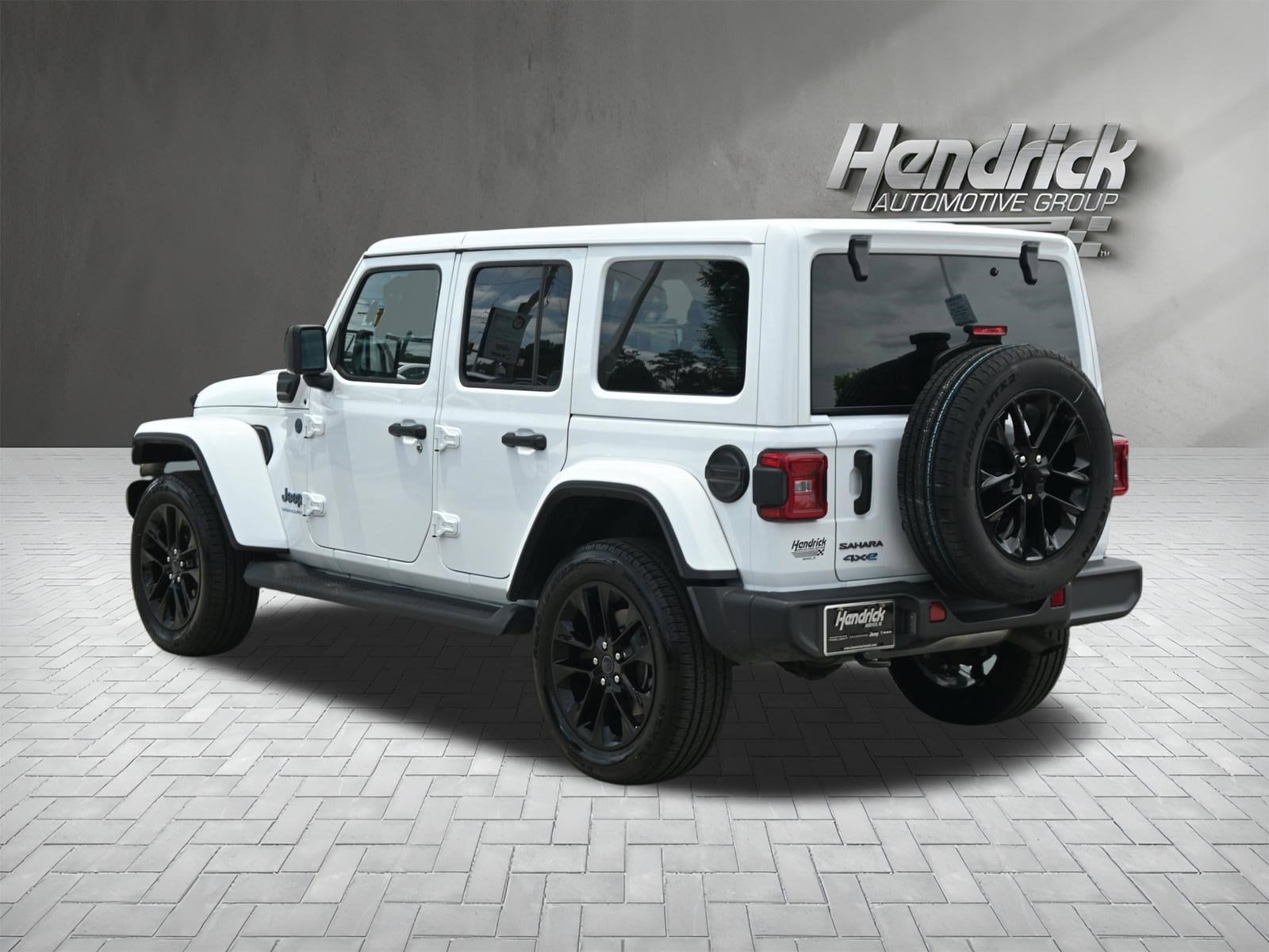 2025 Jeep Wrangler 4xe Sahara photo 3