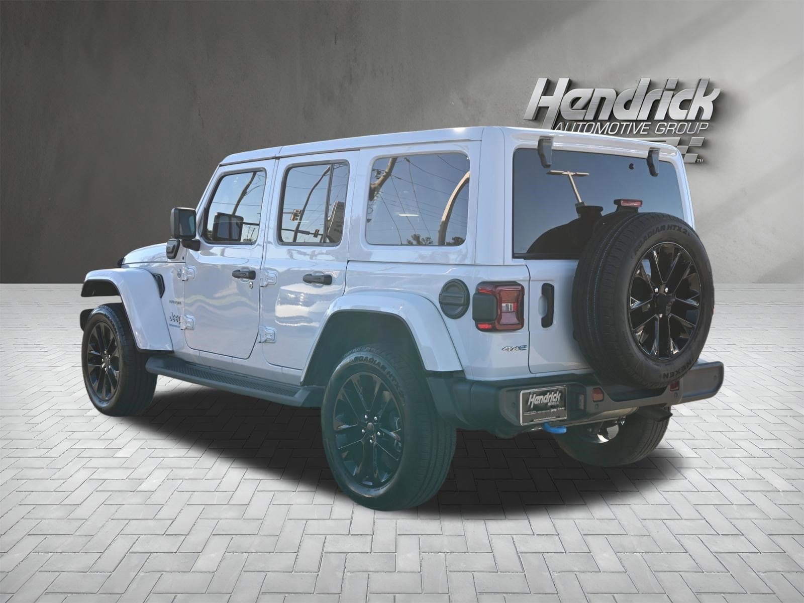 2024 Jeep Wrangler 4xe Sahara photo 3