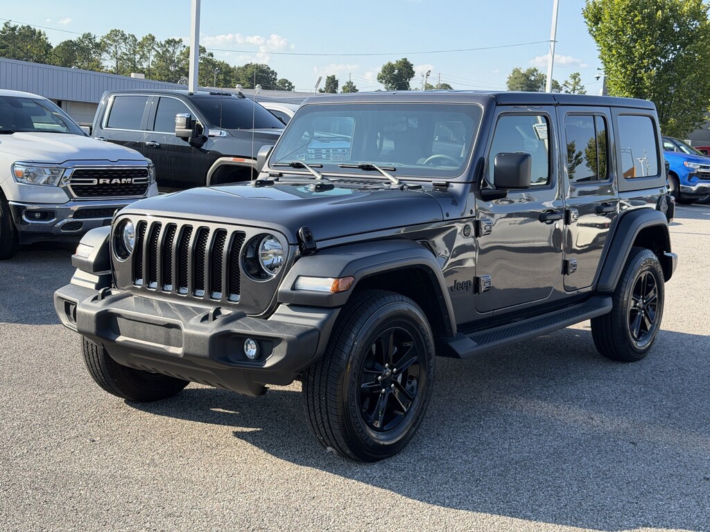 Used 2022 Jeep Wrangler Unlimited Sport Convertible