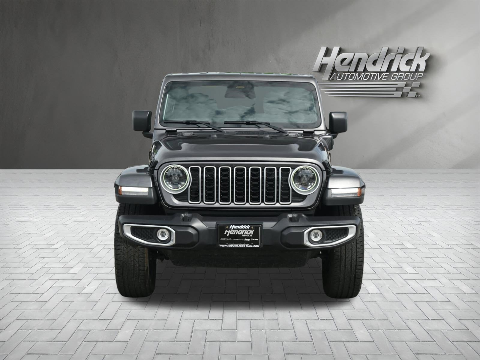 2025 Jeep Wrangler 4xe Sahara photo 2