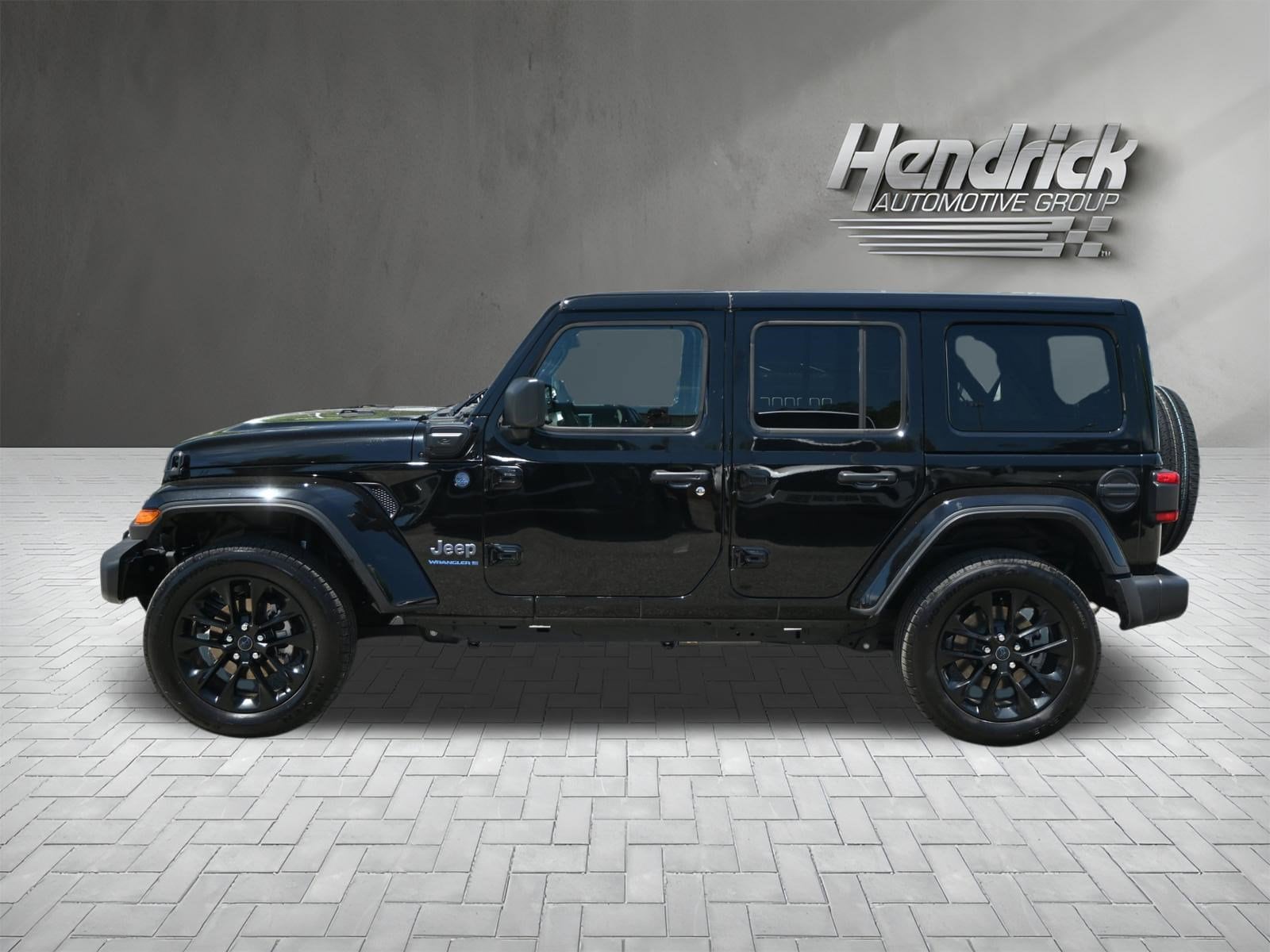 2025 Jeep Wrangler 4xe Sahara photo 6