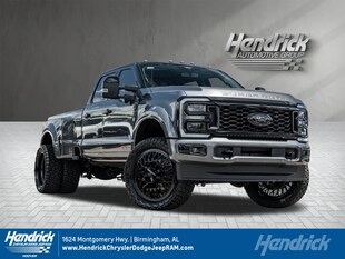 2025 Ford Super Duty F-450 DRW Platinum Pickup