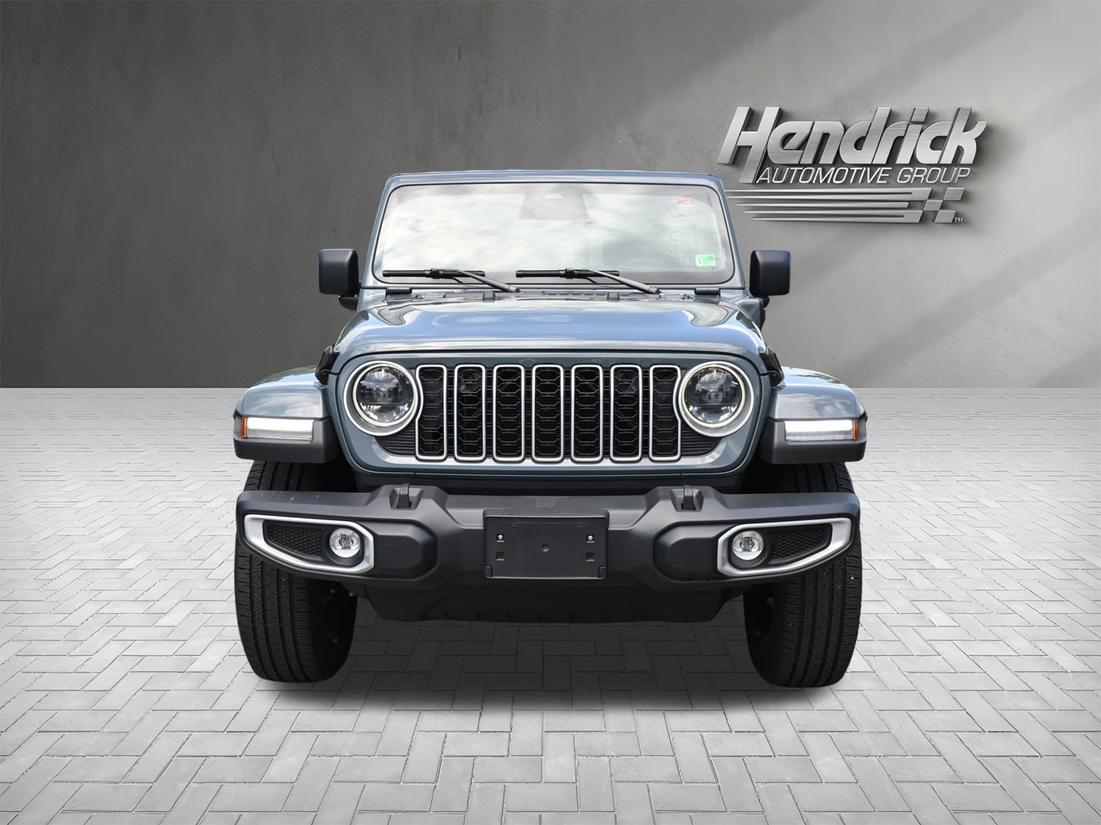 2025 Jeep Wrangler 4xe Sahara photo 2