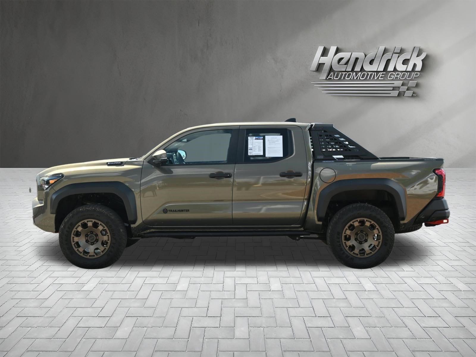 2025 Toyota Tacoma 4WD Trailhunter Hybrid photo 5