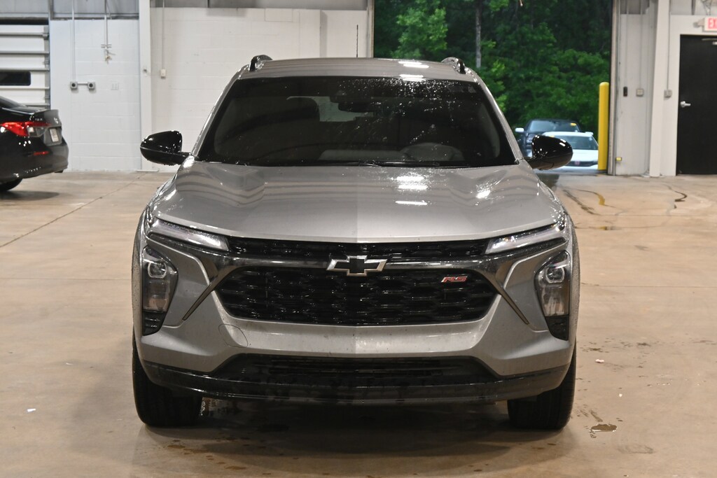 Used 2025 Chevrolet Trax 2RS SUV