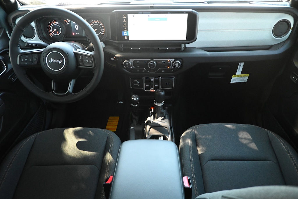 New 2025 Jeep Gladiator Sport S Pickup