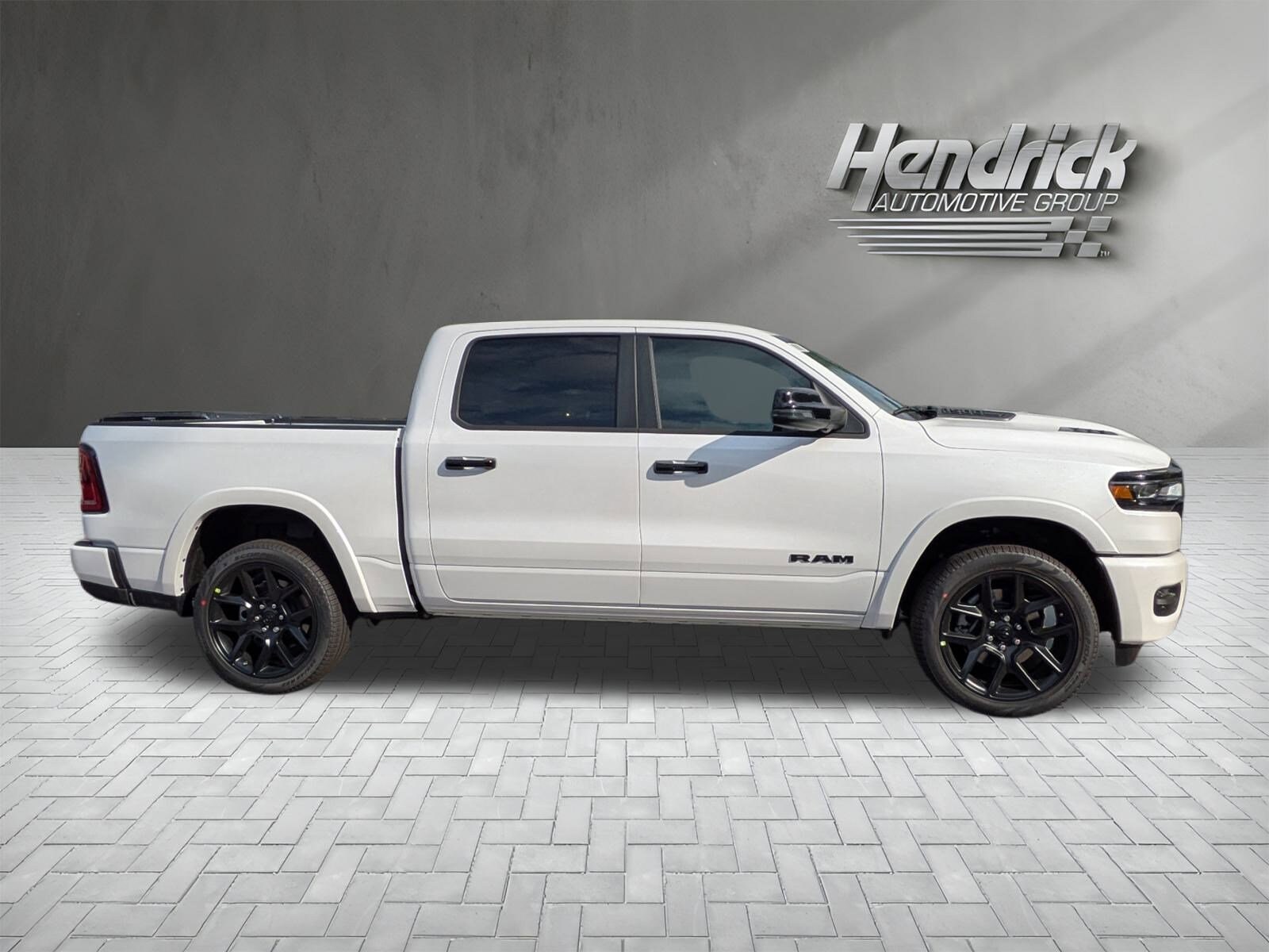 2025 Ram 1500 Laramie photo 2