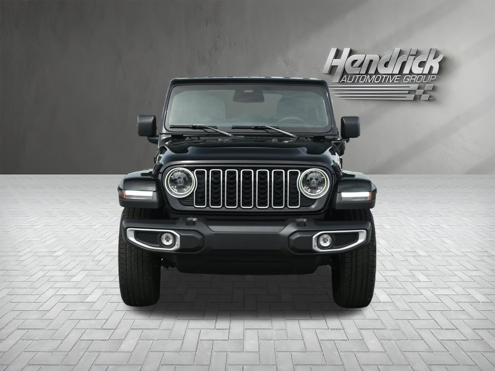 2025 Jeep Wrangler 4xe Sahara photo 2