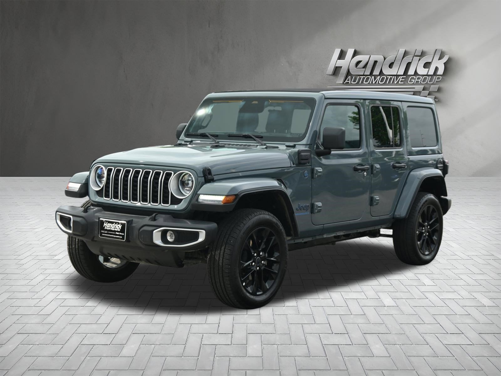 2025 Jeep Wrangler 4xe Sahara photo 4