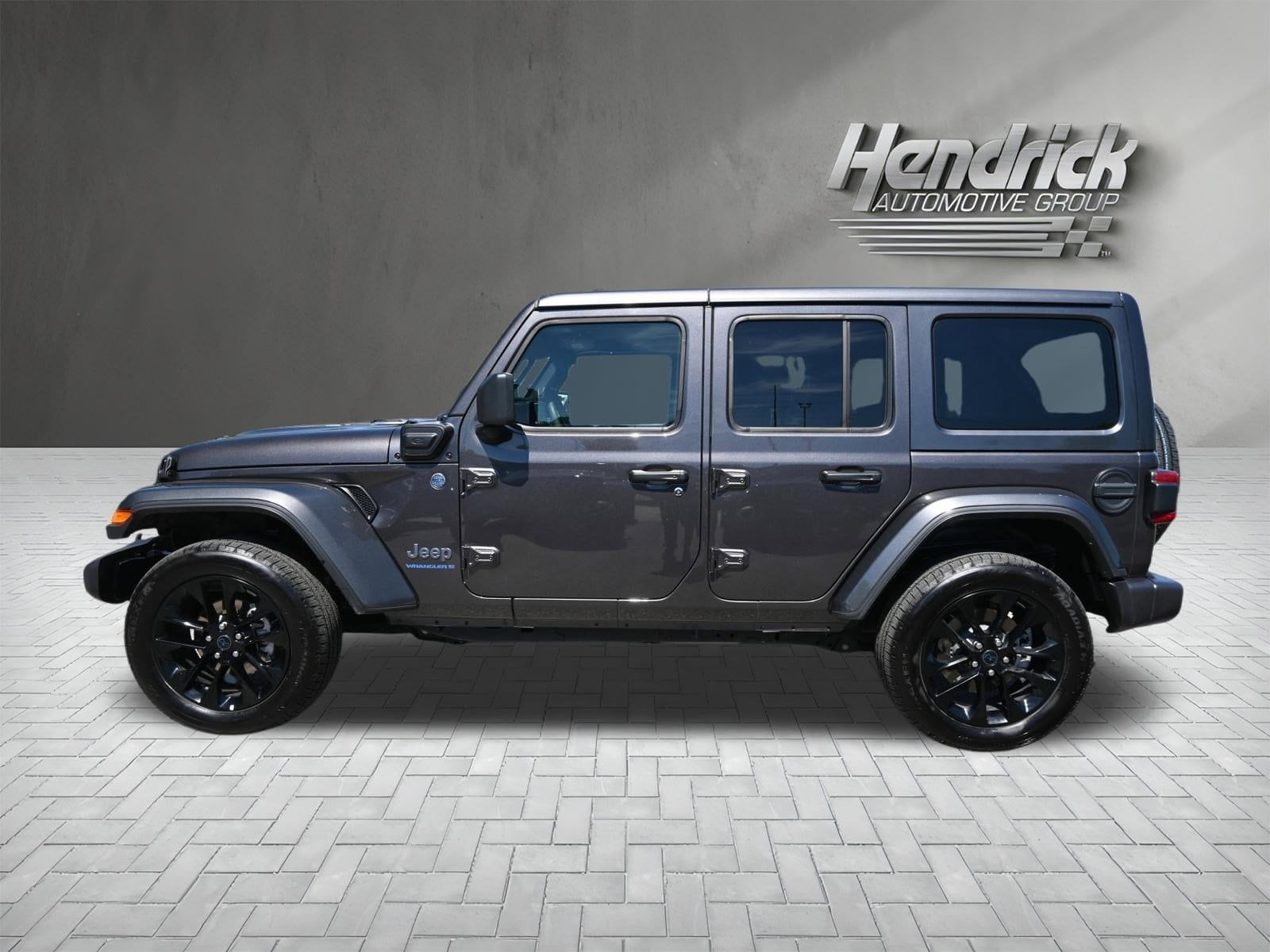 2025 Jeep Wrangler 4xe Sahara photo 6