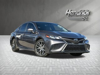 2022 Toyota Camry SE Sedan