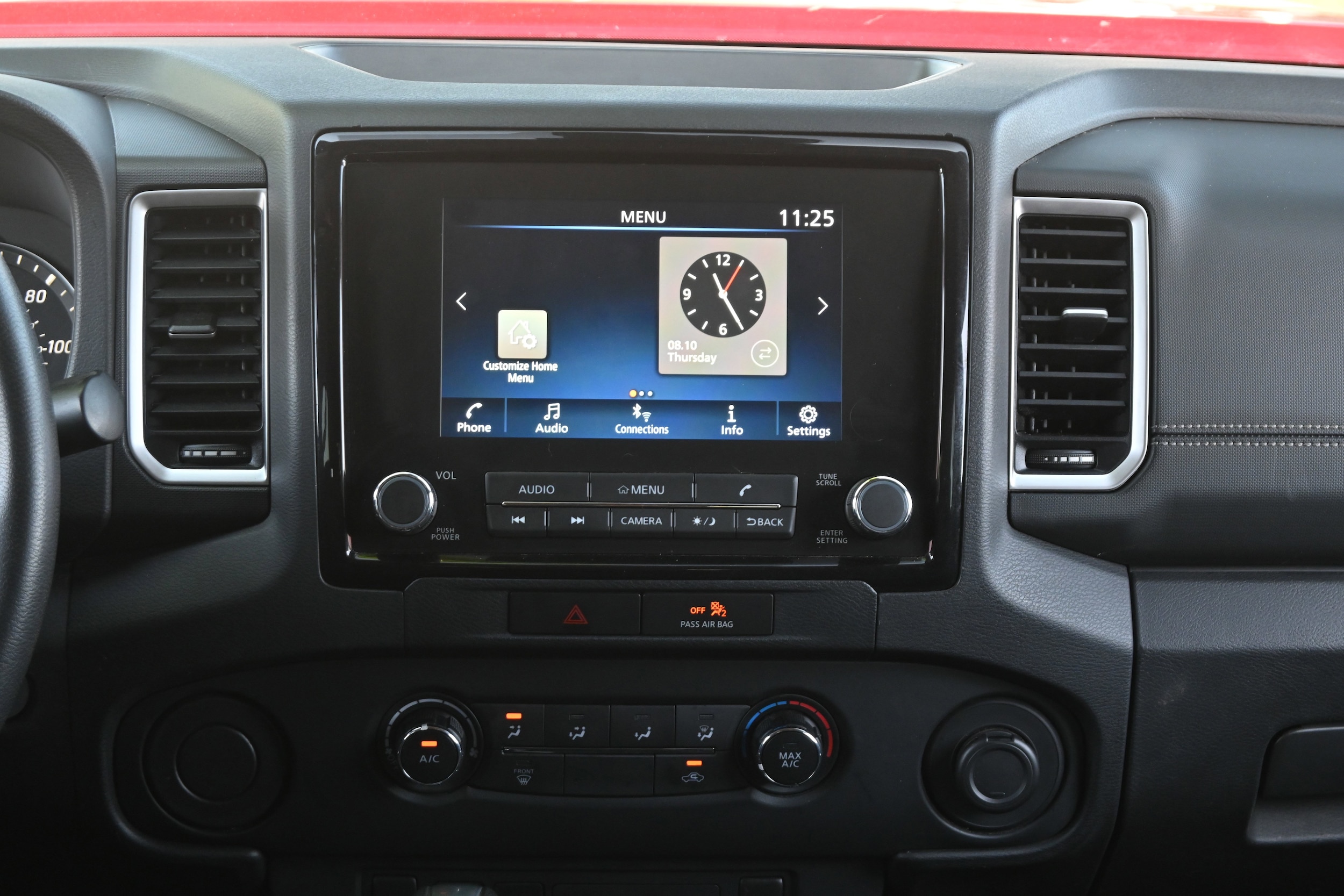 2022 Nissan Frontier SV photo 4