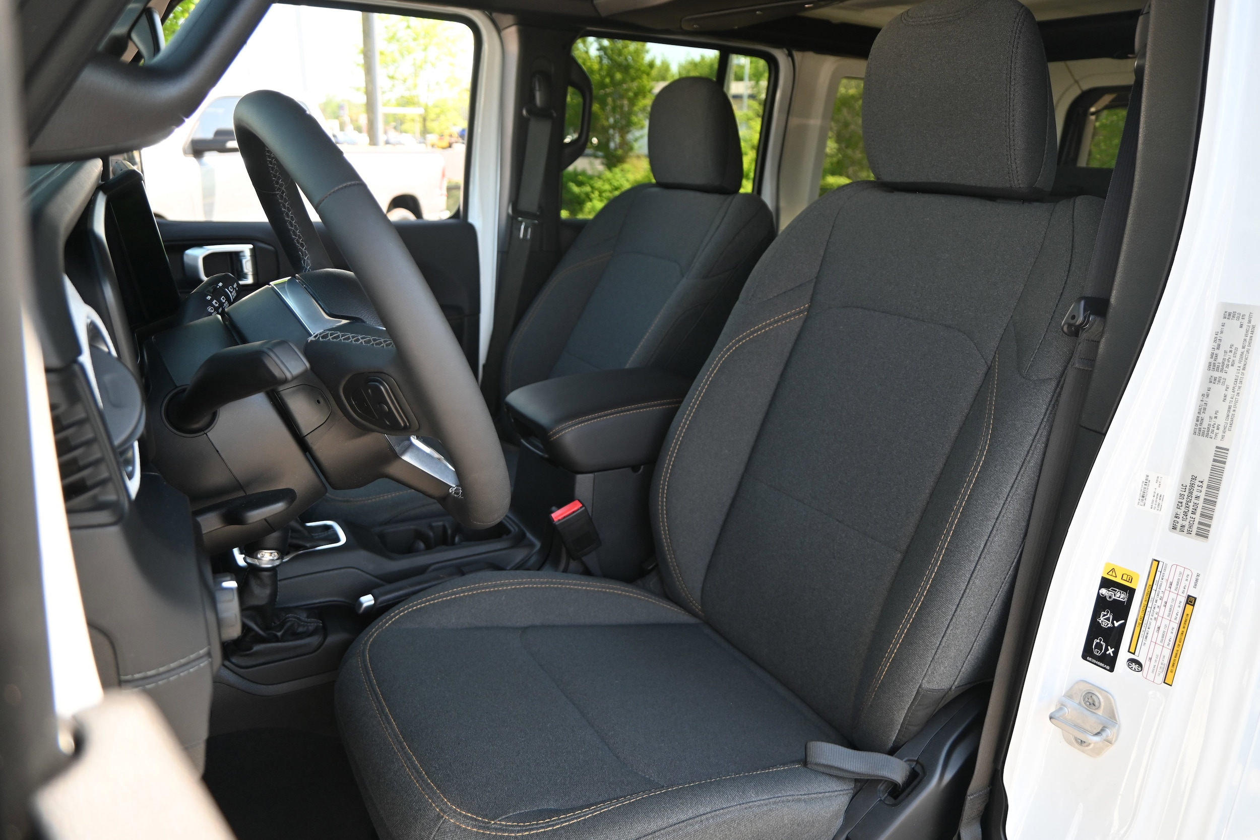 2025 Jeep Wrangler 4xe Sahara photo 5