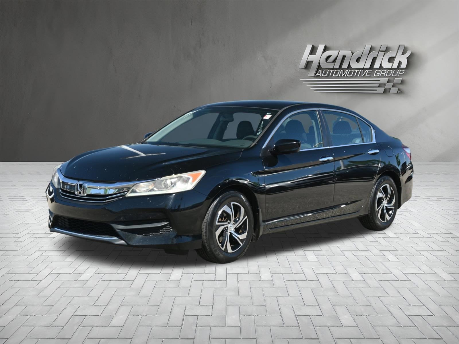 2017 Honda Accord LX photo 3