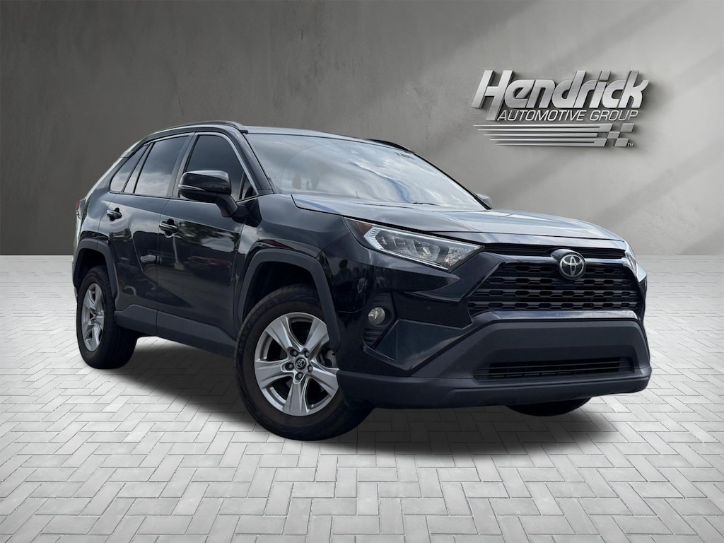 Used 2020 Toyota RAV4 XLE SUV