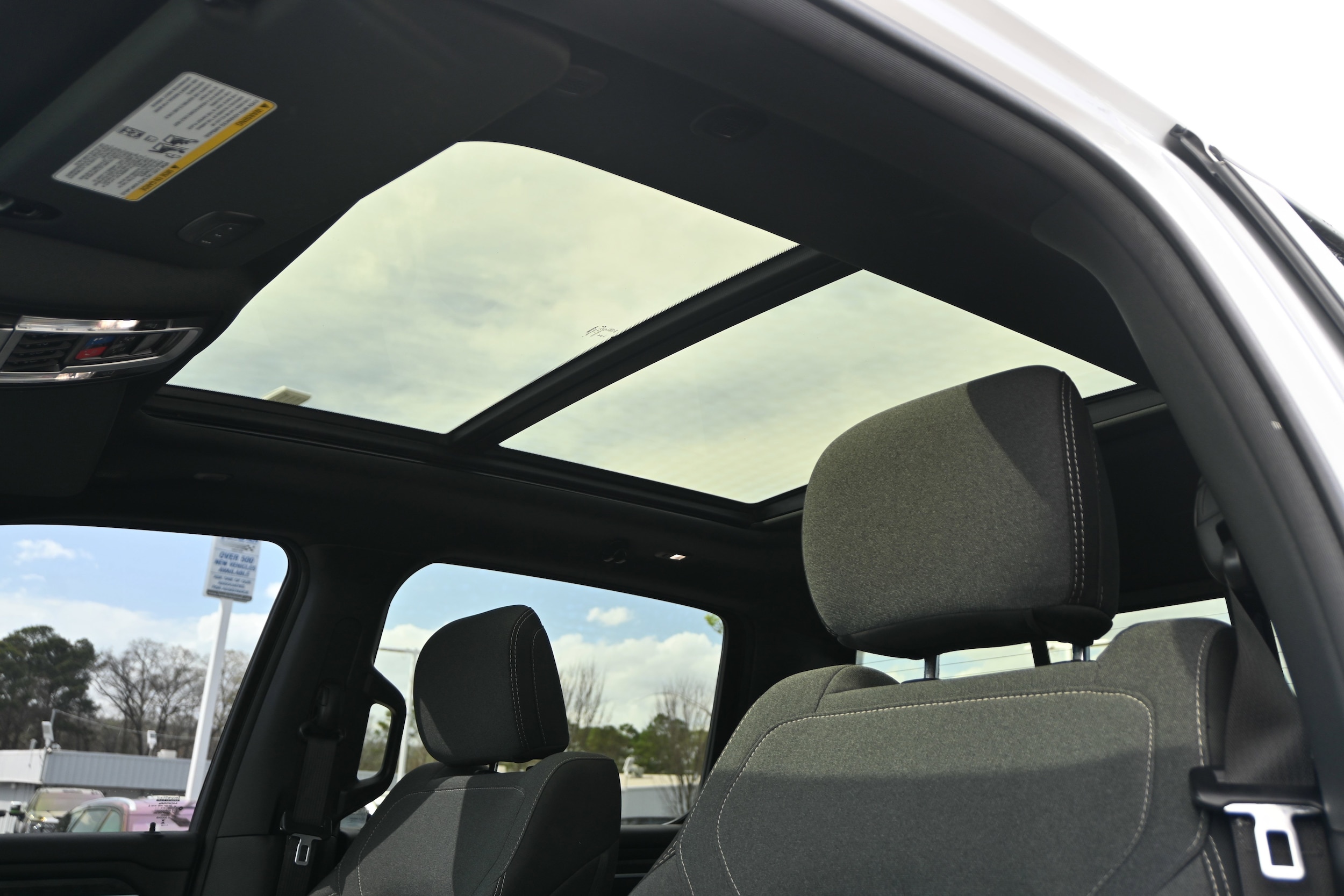 2023 Ram 1500 Big Horn photo 3