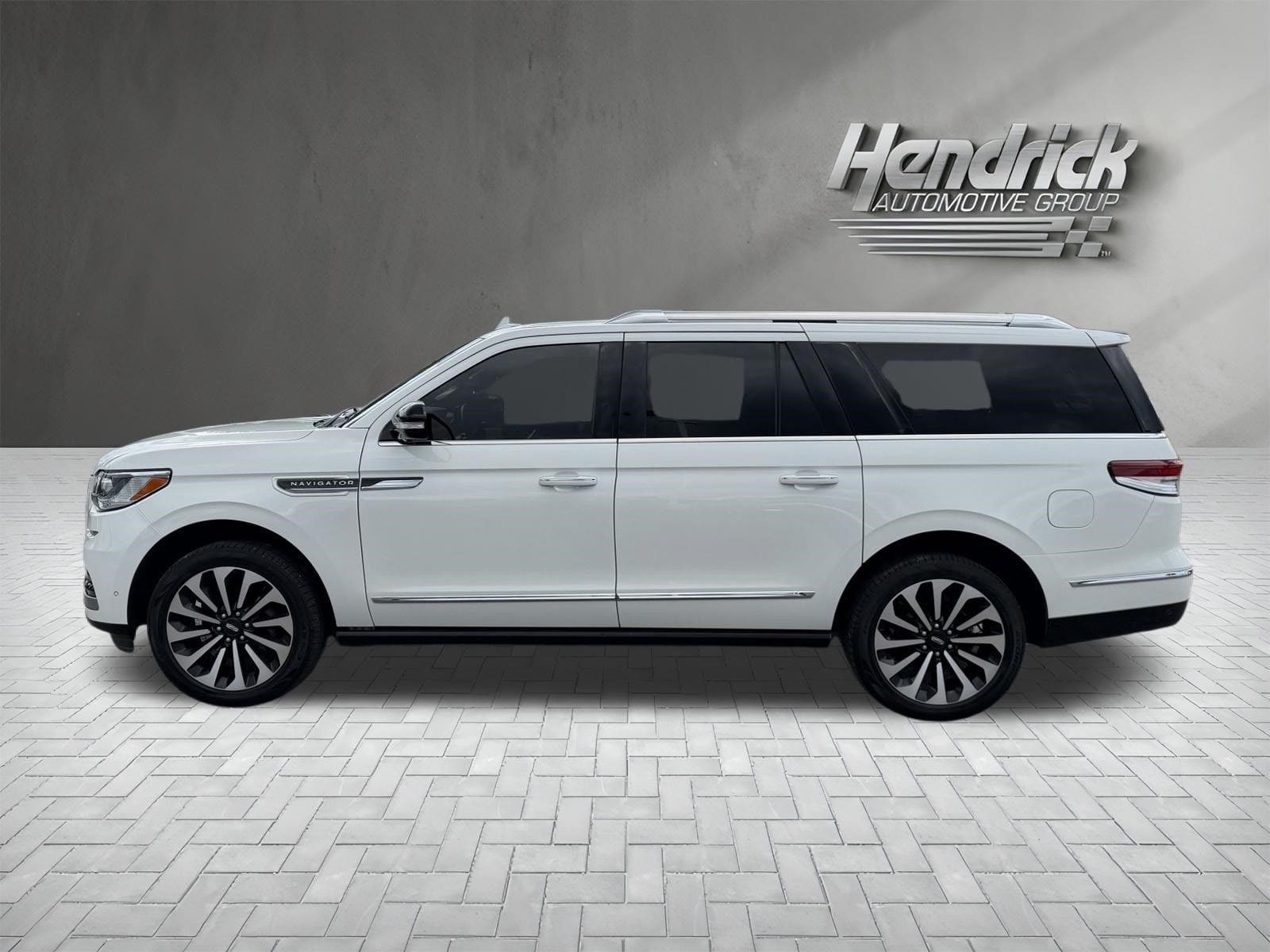 2023 Lincoln Navigator L Reserve