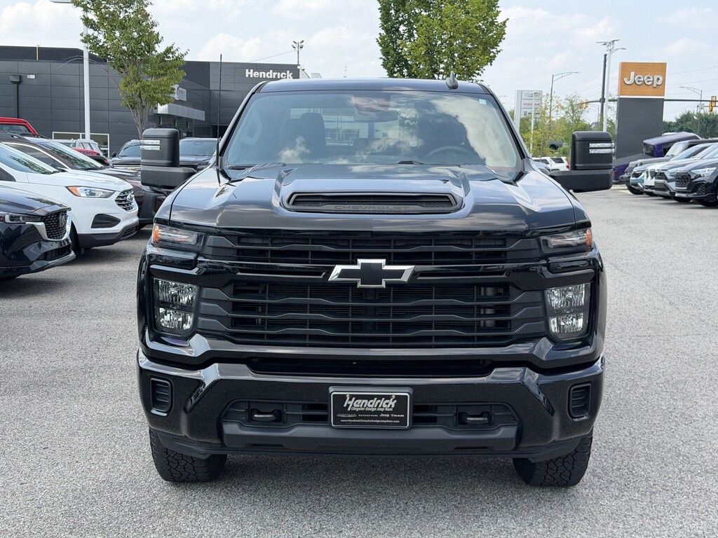 Used 2024 Chevrolet Silverado 2500HD Custom Pickup