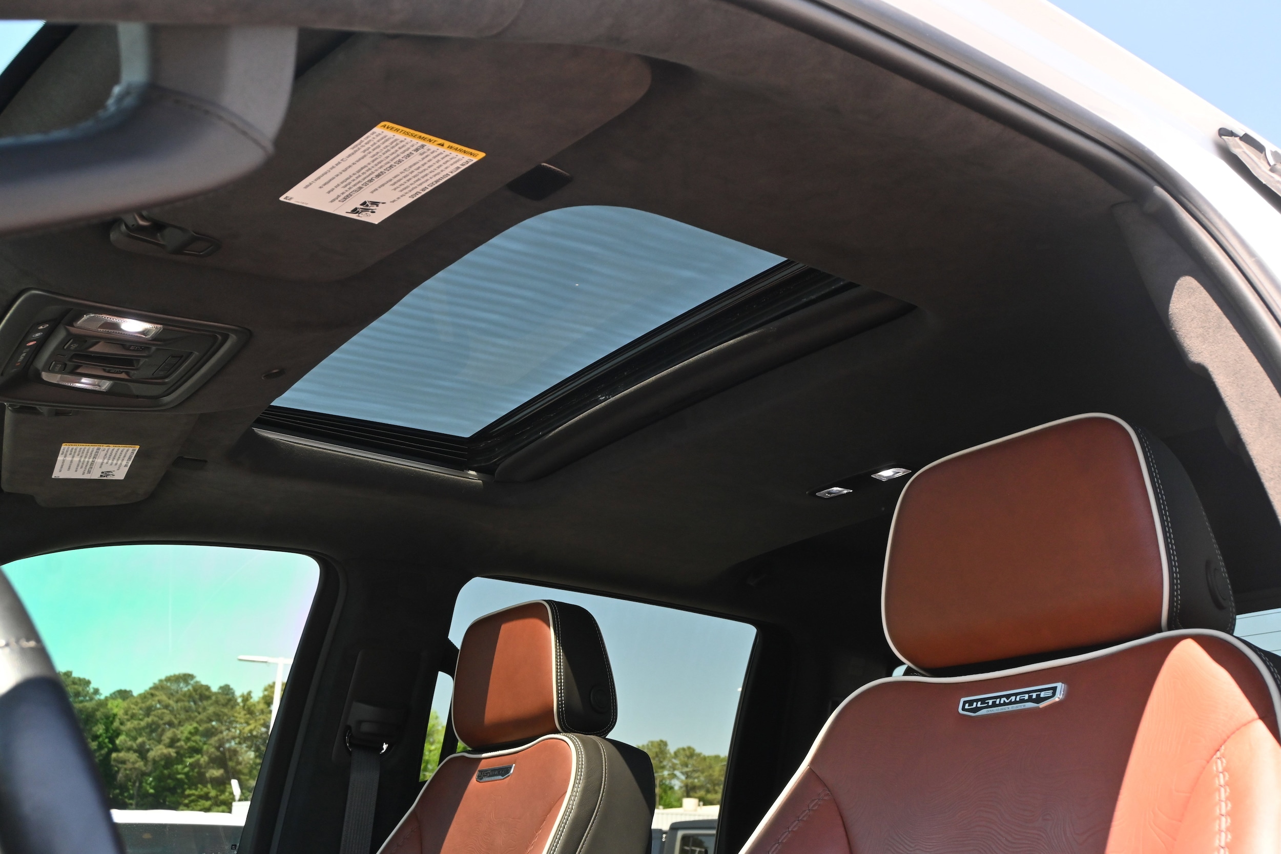 2025 GMC Sierra 2500HD Denali Ultimate photo 3