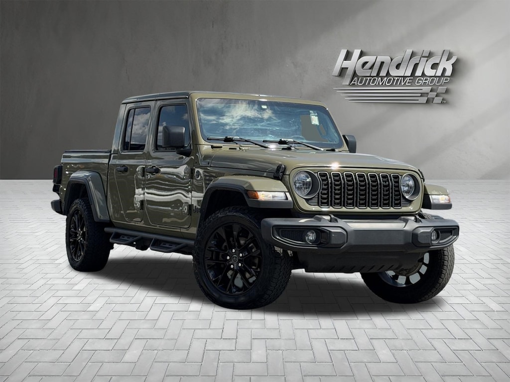 Used 2025 Jeep Gladiator Nighthawk Pickup